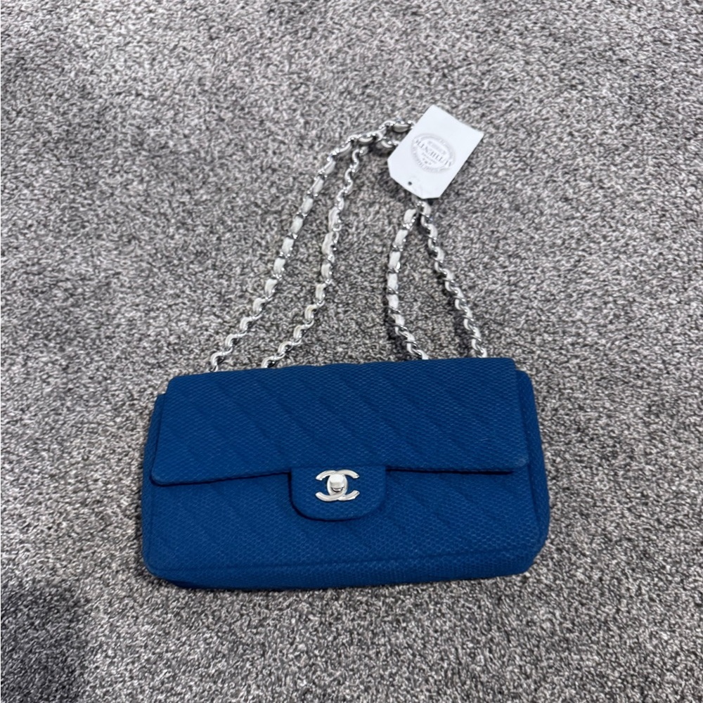 VGUC💙RARE LINEN CHANEL BAG